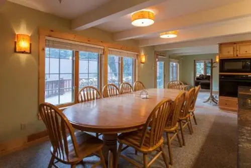 Tallac Lodge Luxury Rental by RedAwning