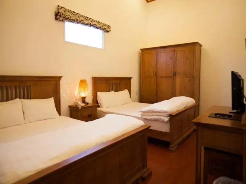 Hoa Binh Xanh Hotel