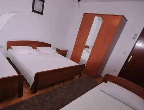 Guest House Zrinka