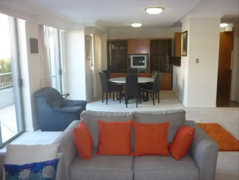 HWD89 - Harwood St Apartment