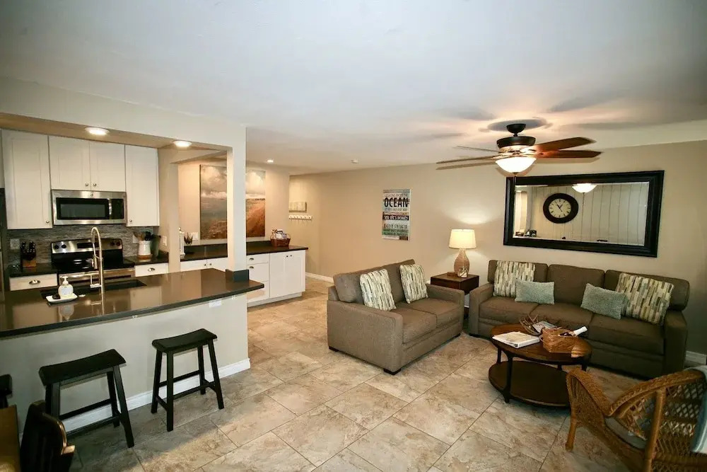 California Dreamin - 1 Br Condo