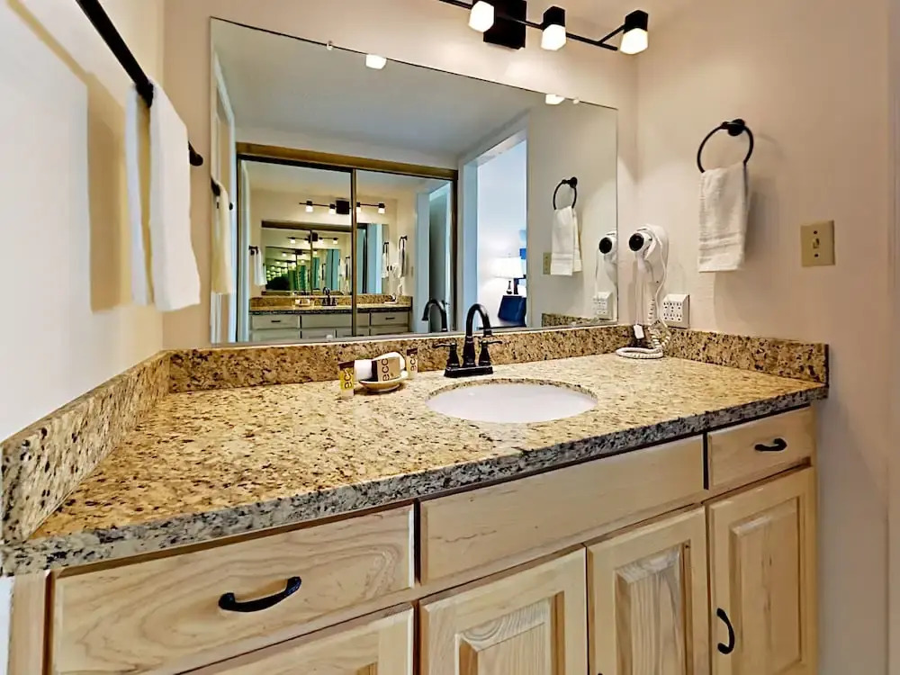 4400 Gulf Blvd Condo Unit 208