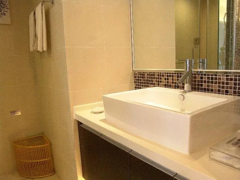 Lasony Serviced Apartment