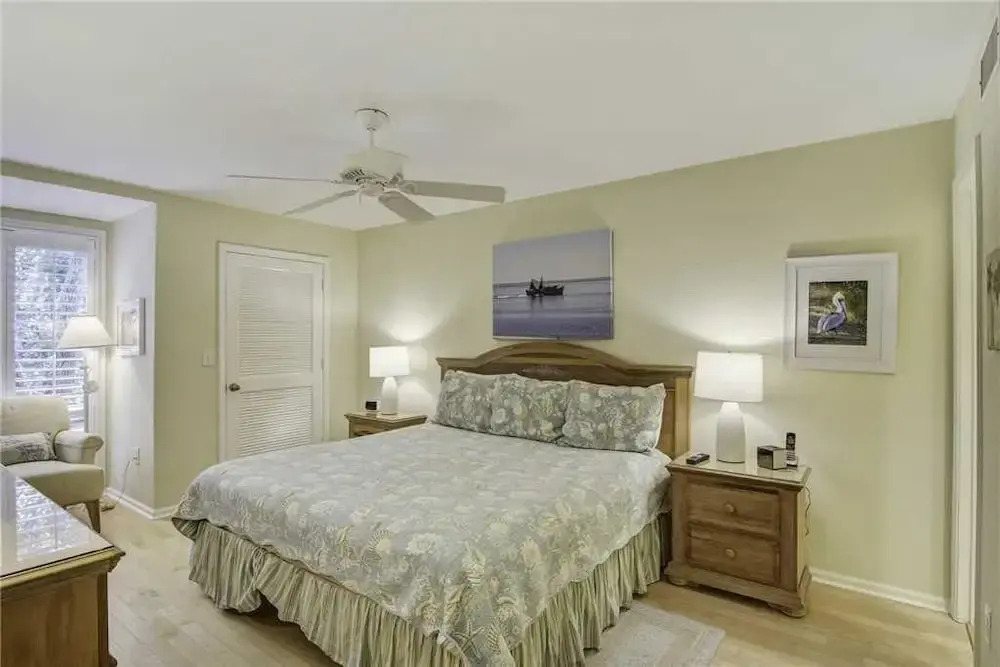Pelican Watch 1330 by RedAwning