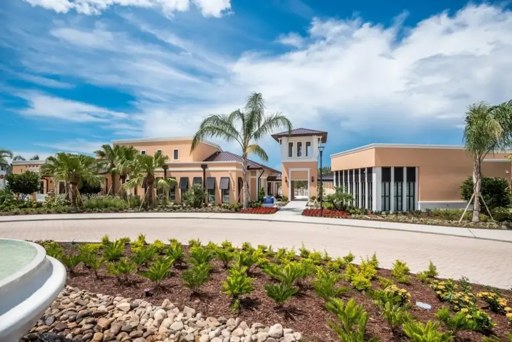 Solara Resort 9037