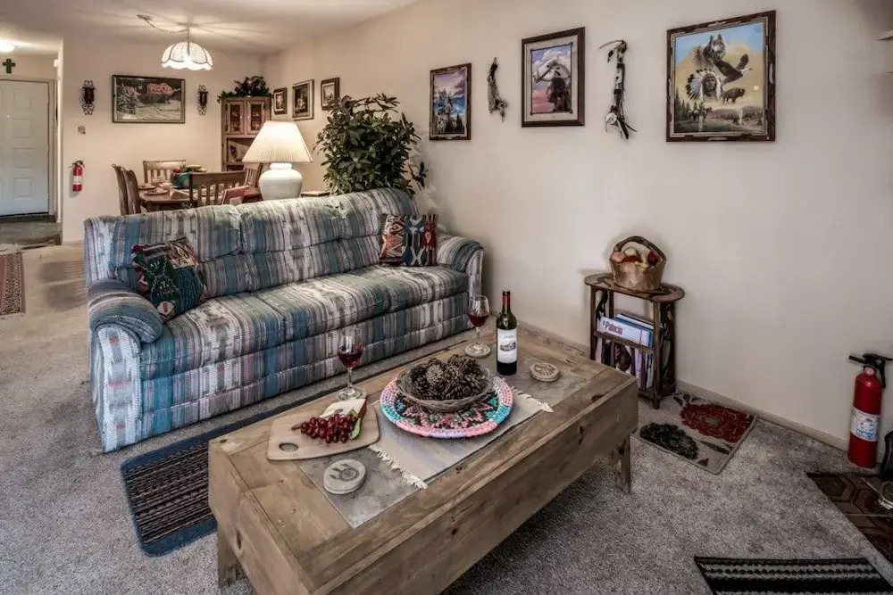 103 Wb - 2 Br townhouse by RedAwning