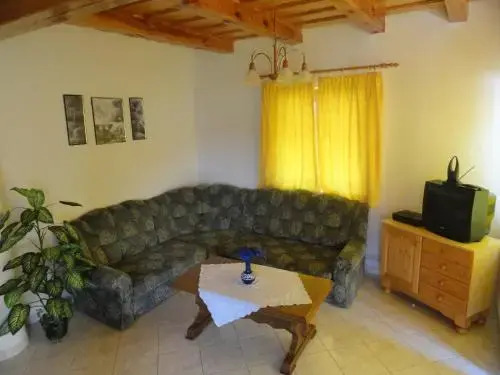 Tornyos Villa