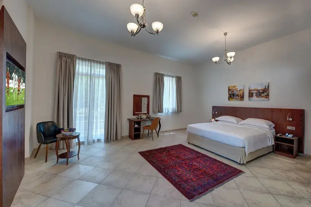 J5 Holiday Homes Studio Motor City