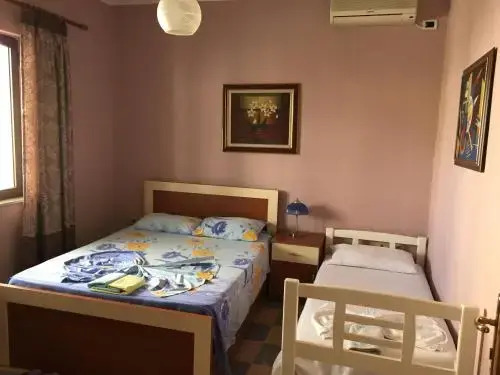 Hostel Grande House