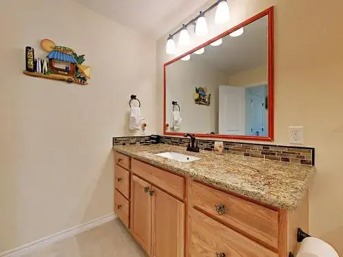 1420 Live Oak Home - 2 Br home by RedAwning