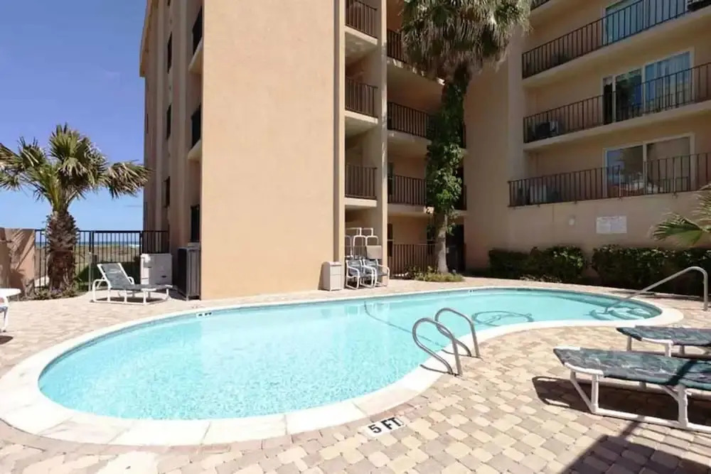 Seagull Condominium 202
