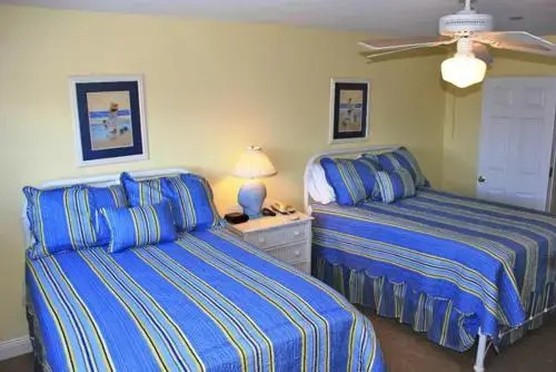 Anchors Townhomes 5 - 4 Br cabin by RedAwning