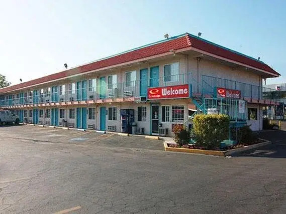 Americas Best Travel Inn