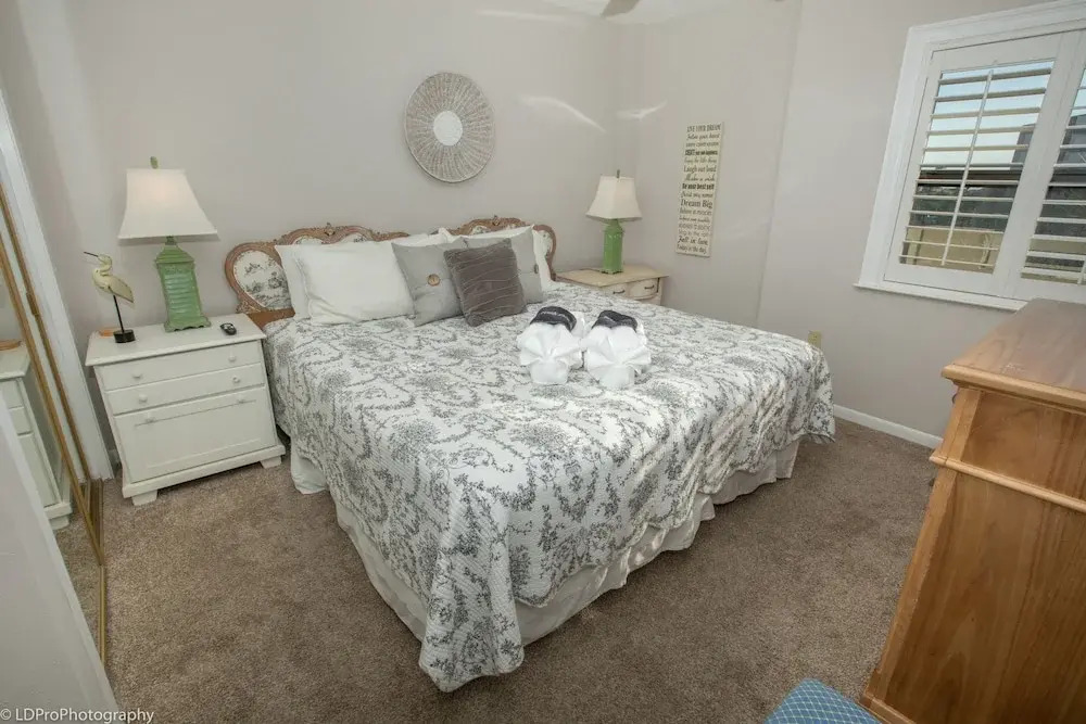 Inlet Reef 209 3 Bedroom Condo by RedAwning