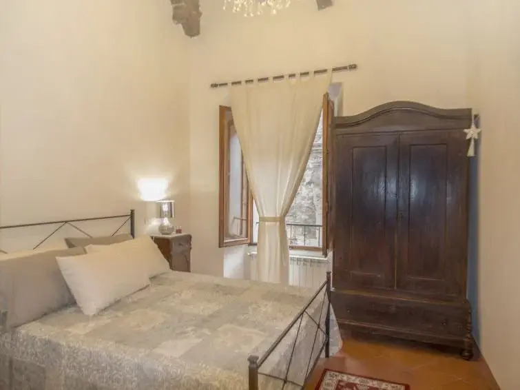 IL PRUNELLO - una casa tra le Torri