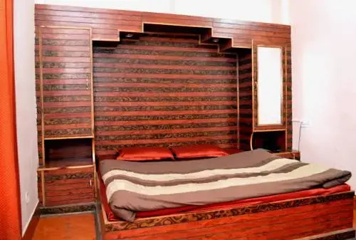 Puri Hotel Kasauli