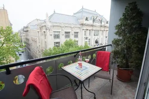 Budapest Standard Gold