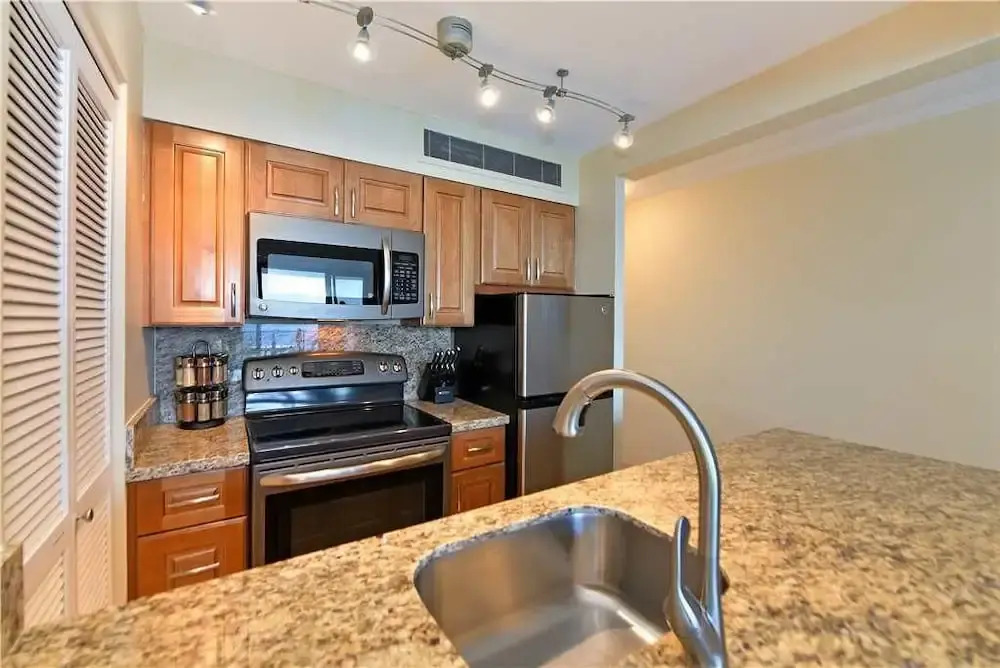Mahana Resort #813 - Studio condo by RedAwning