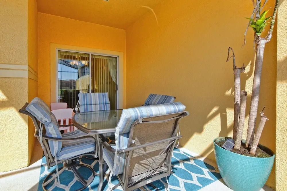 Paradise Palms 3075