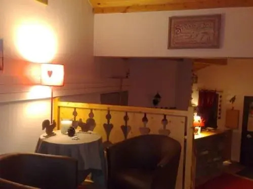 Llaret Hotel