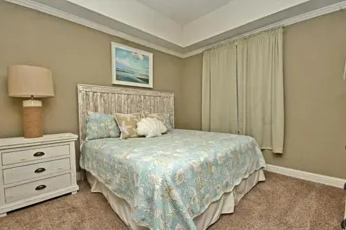Wharf 615 by Youngs Suncoast