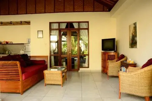 Villa Kembali