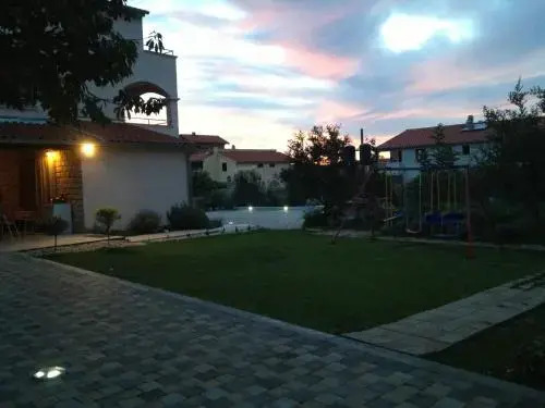 Apartments Tomic