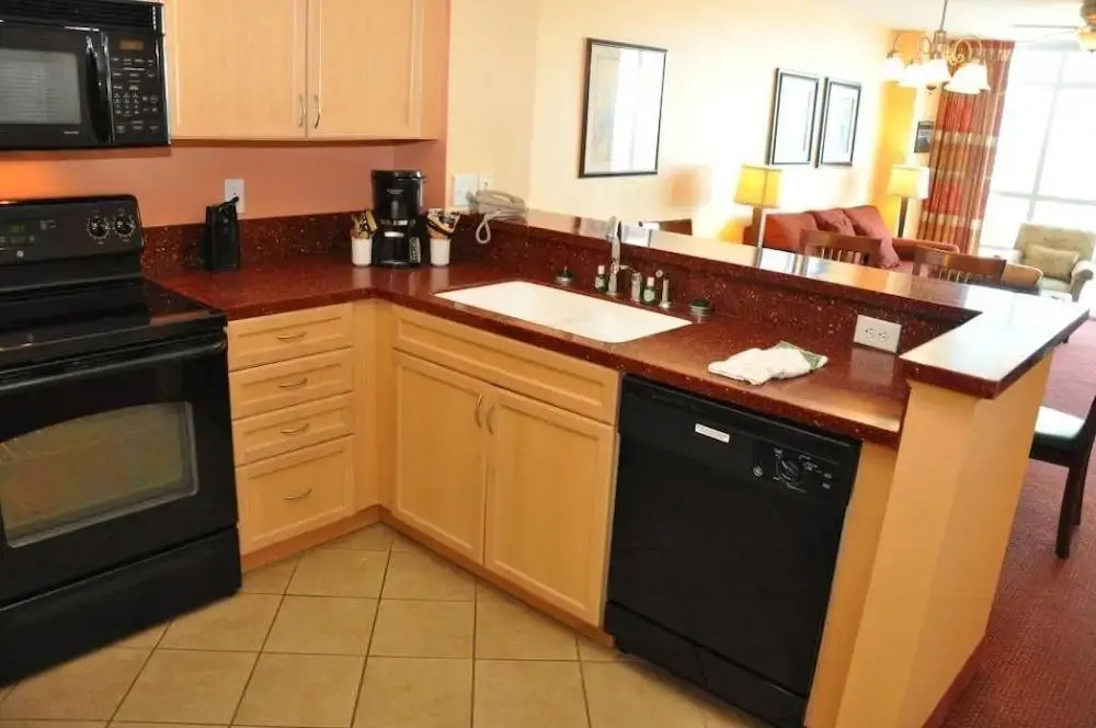 Prince Resort 1833 - 2 Br condo by RedAwning