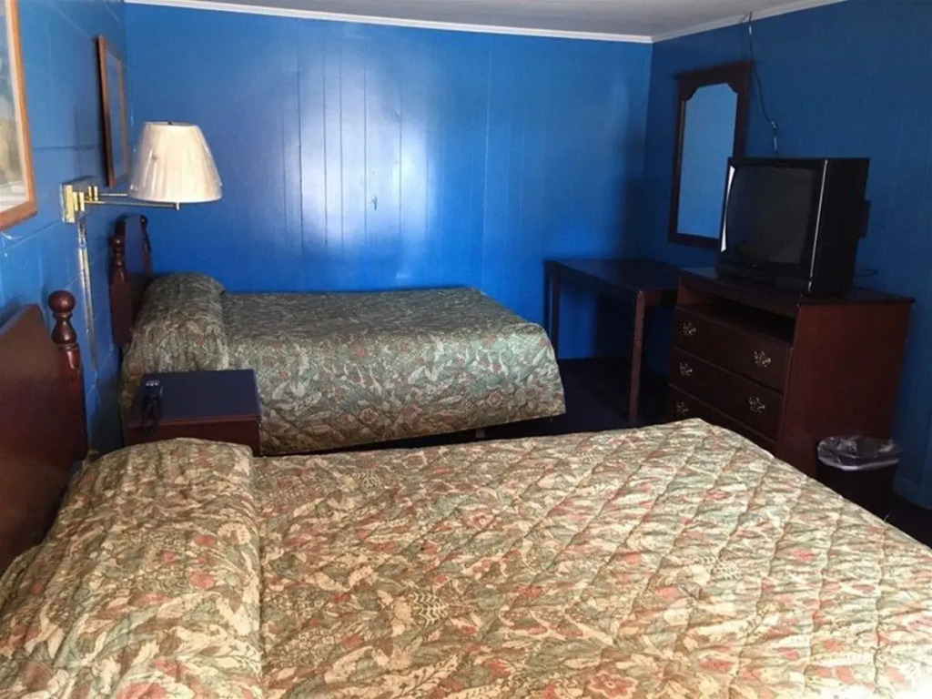 Budget Inn