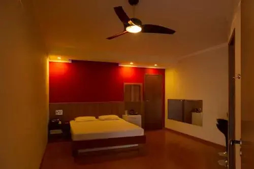 W Motel ( adults only)
