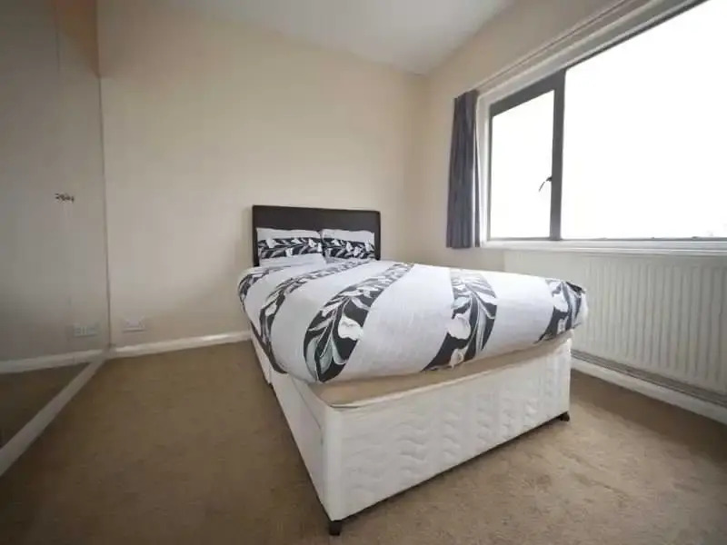 Chic Zone 2 London Apartment