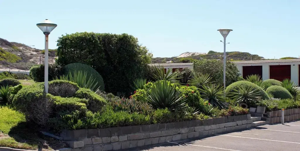 7 Views Self Catering Beachfront Apartment