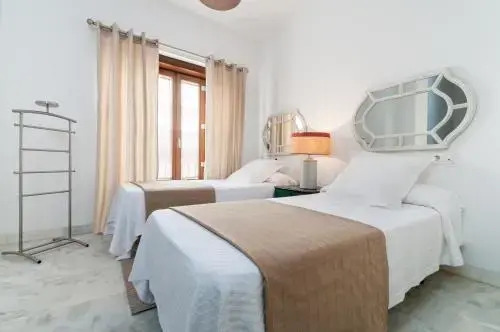 Genteel Home Francos