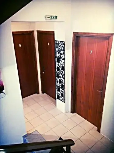 Foteini Rooms