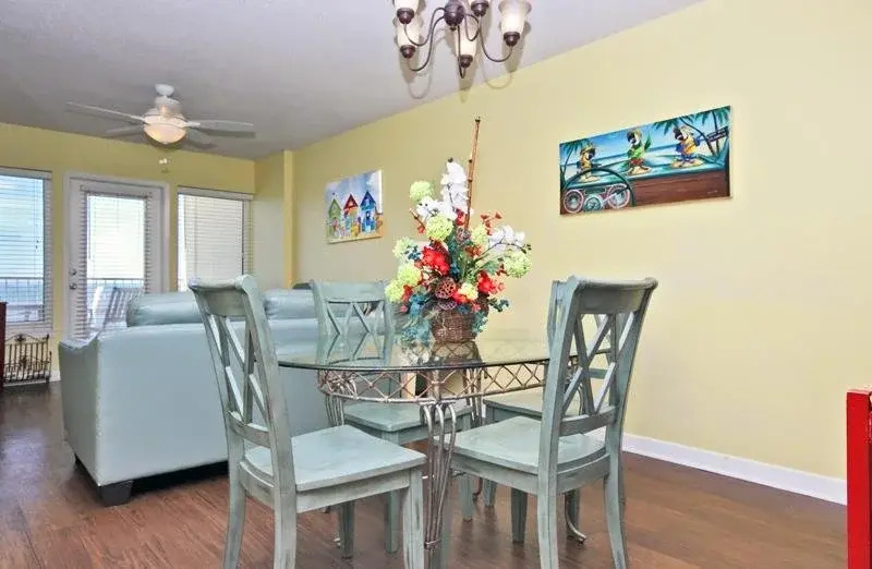Boardwalk 782 by Youngs Suncoast