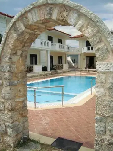 Kourtis