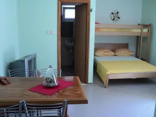 Apartments by the sea Rogoznica - 3098
