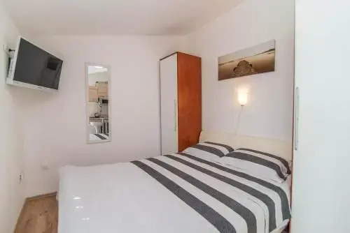 Apartments Franković 15
