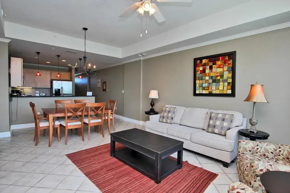 Wharf 412 by Youngs Suncoast