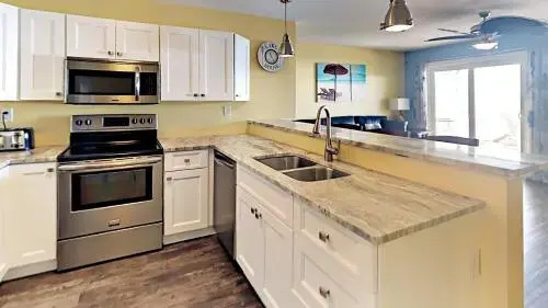 Put-in-Bay Waterfront Condo #111