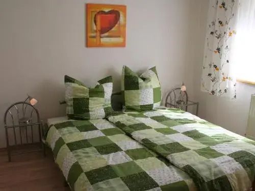 FeWo mit Terrasse - Apartment with terrace