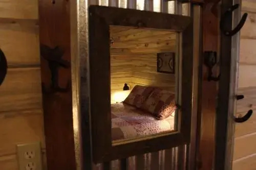 Horse Barn-Silver Room