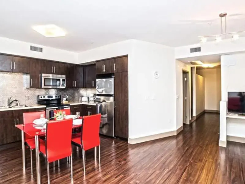 Hollywood Downtown Apartment
