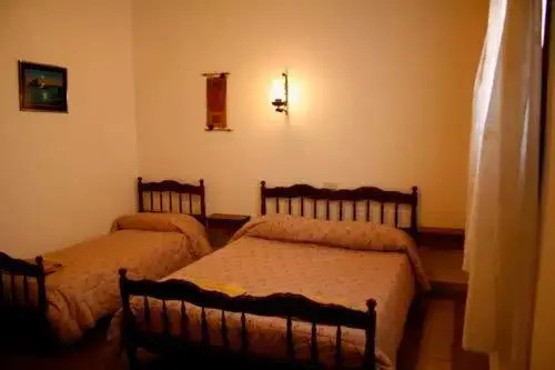 HOSTERIA NIDO DE CONDORES-Solo Adultos