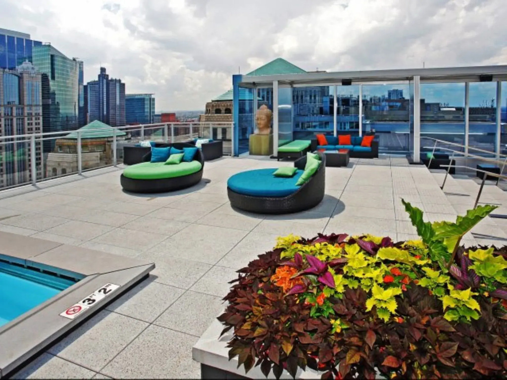 Global Luxury Suites at Riverwalk
