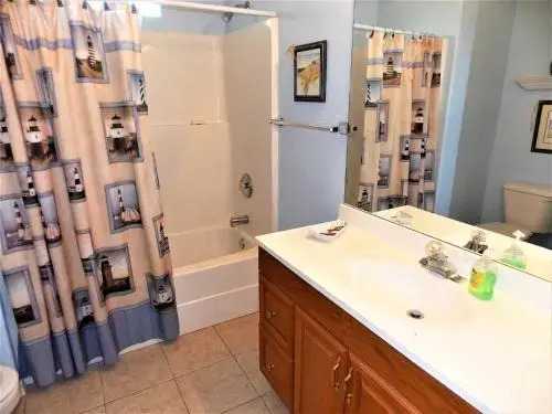 A Stone Throw - 3 Br Home