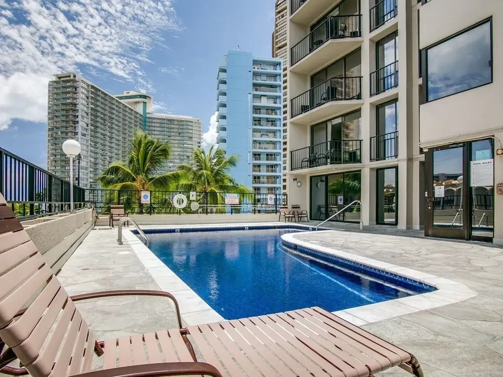 Palms Waikiki 320 Studio Apts