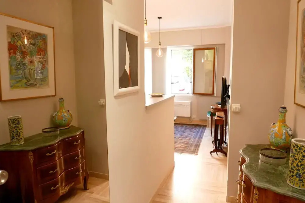 Studio in Nice - 2 km From the Beach