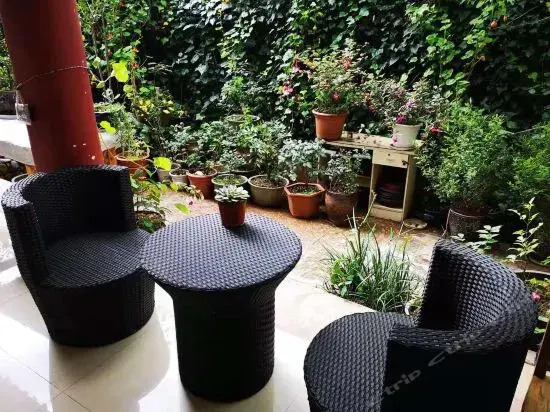 Lijiang Lixiang Courtyard Inn