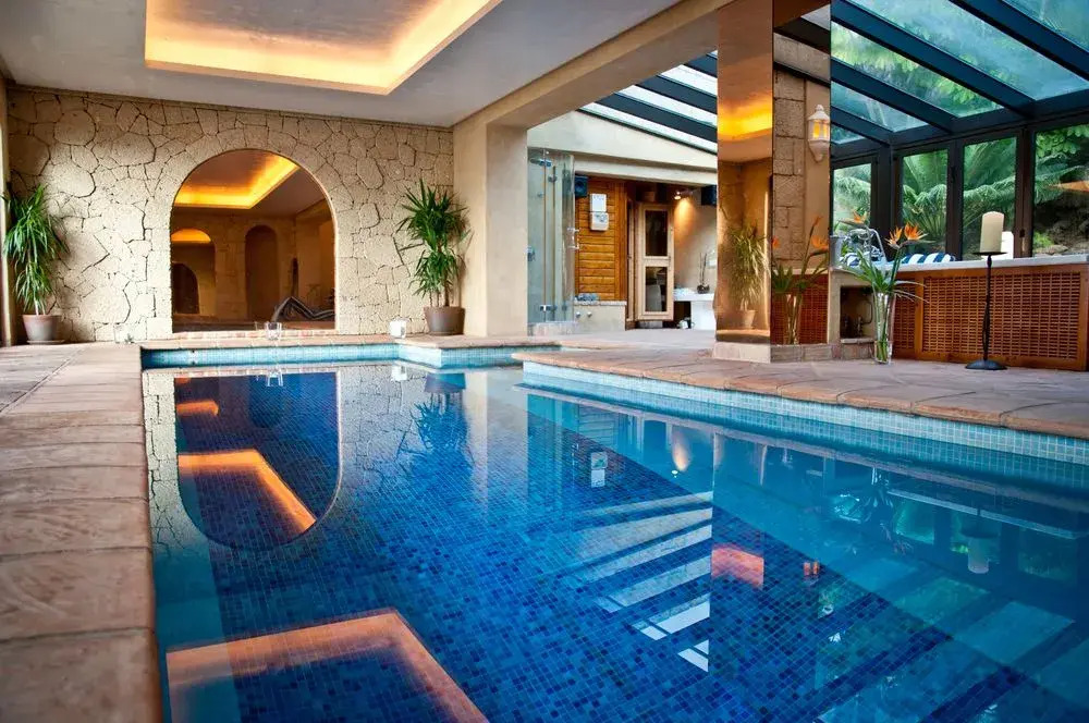 El Refugio Apartments & Villa